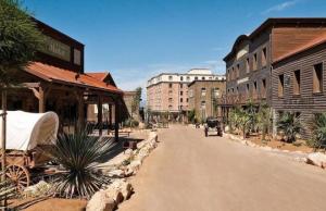 Rues du Far West et Saloon...